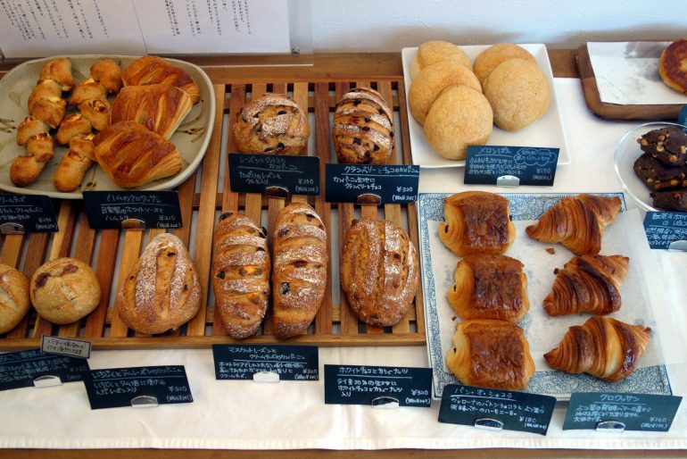 パン・ド・カンパーニュ、クロワッサンなど