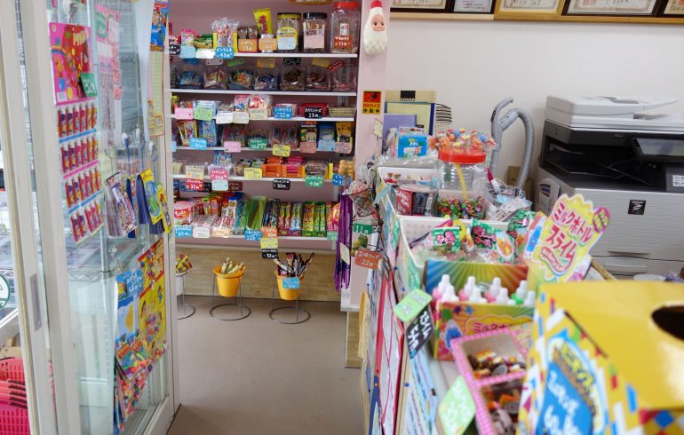 だがしや こどもきち 店内