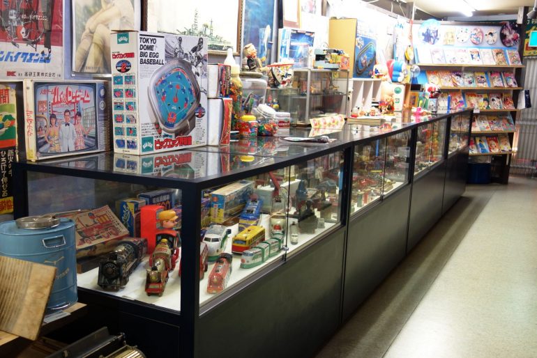 おもちゃ・雑誌