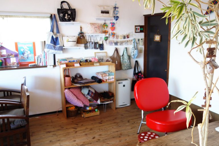 カフェ ママゴ 奥のお部屋