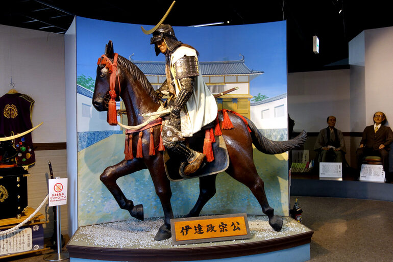 伊達政宗騎馬像